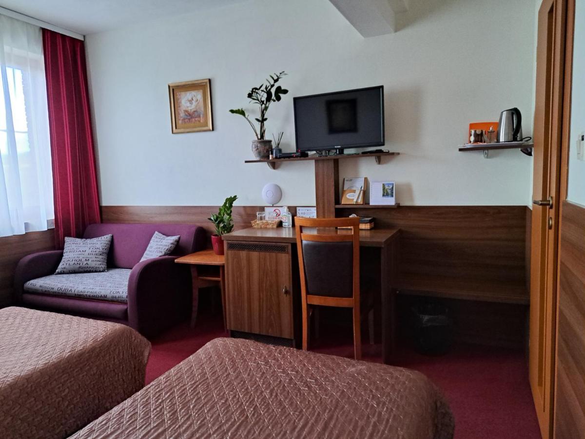 Penzion Kozak B&B Sebedražie Buitenkant foto