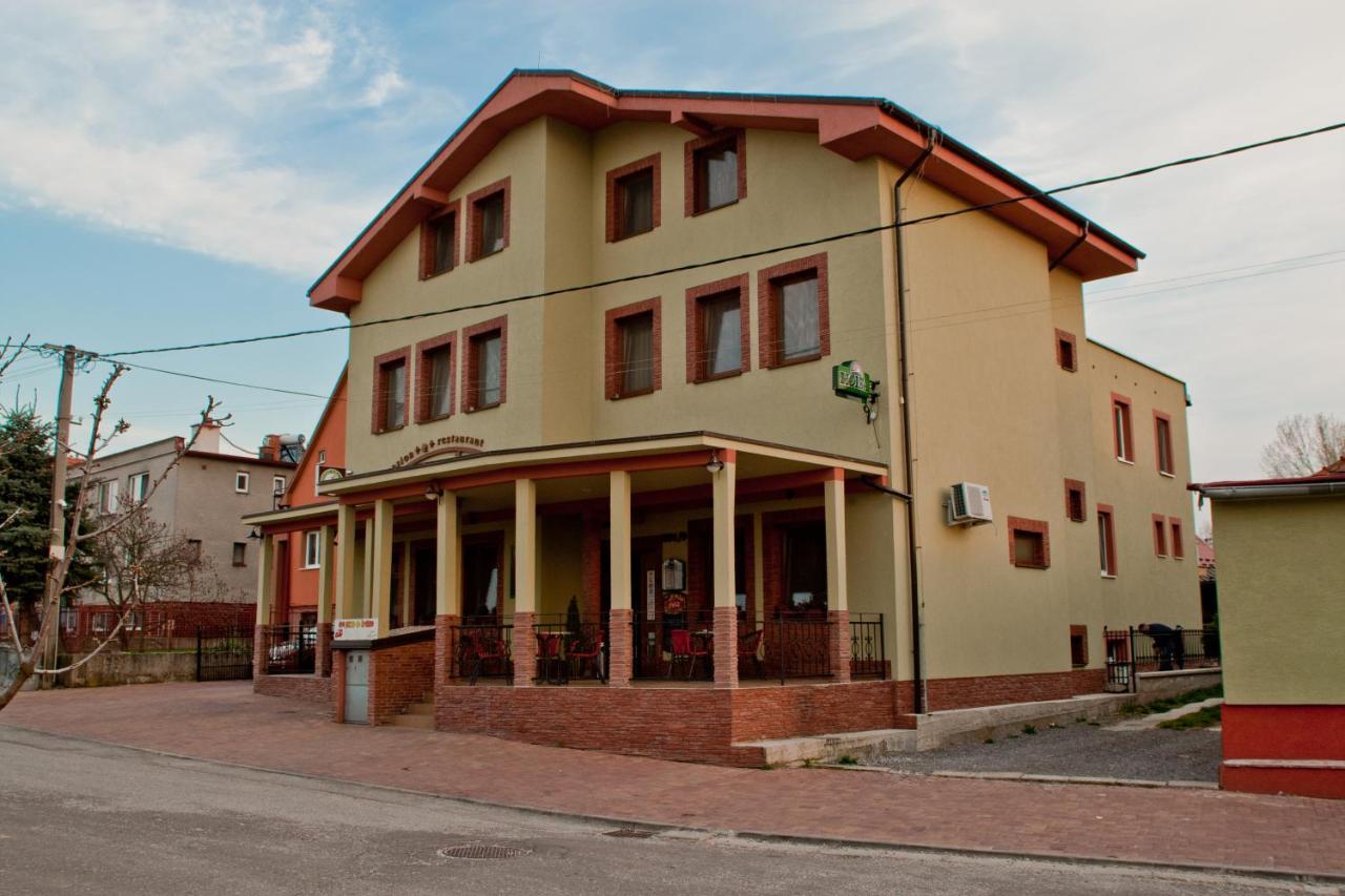 Penzion Kozak B&B Sebedražie Buitenkant foto